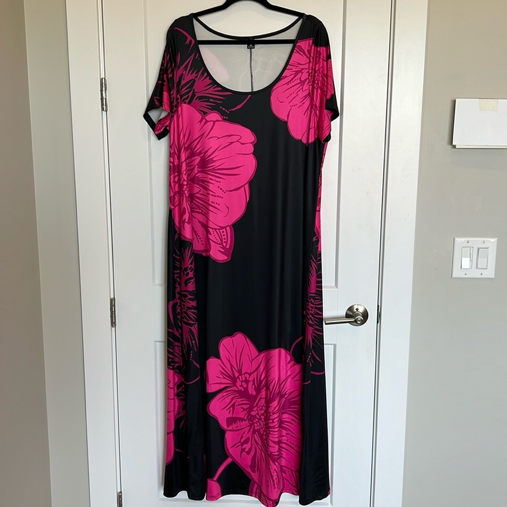 Elegant Black and Pink Floral Dress